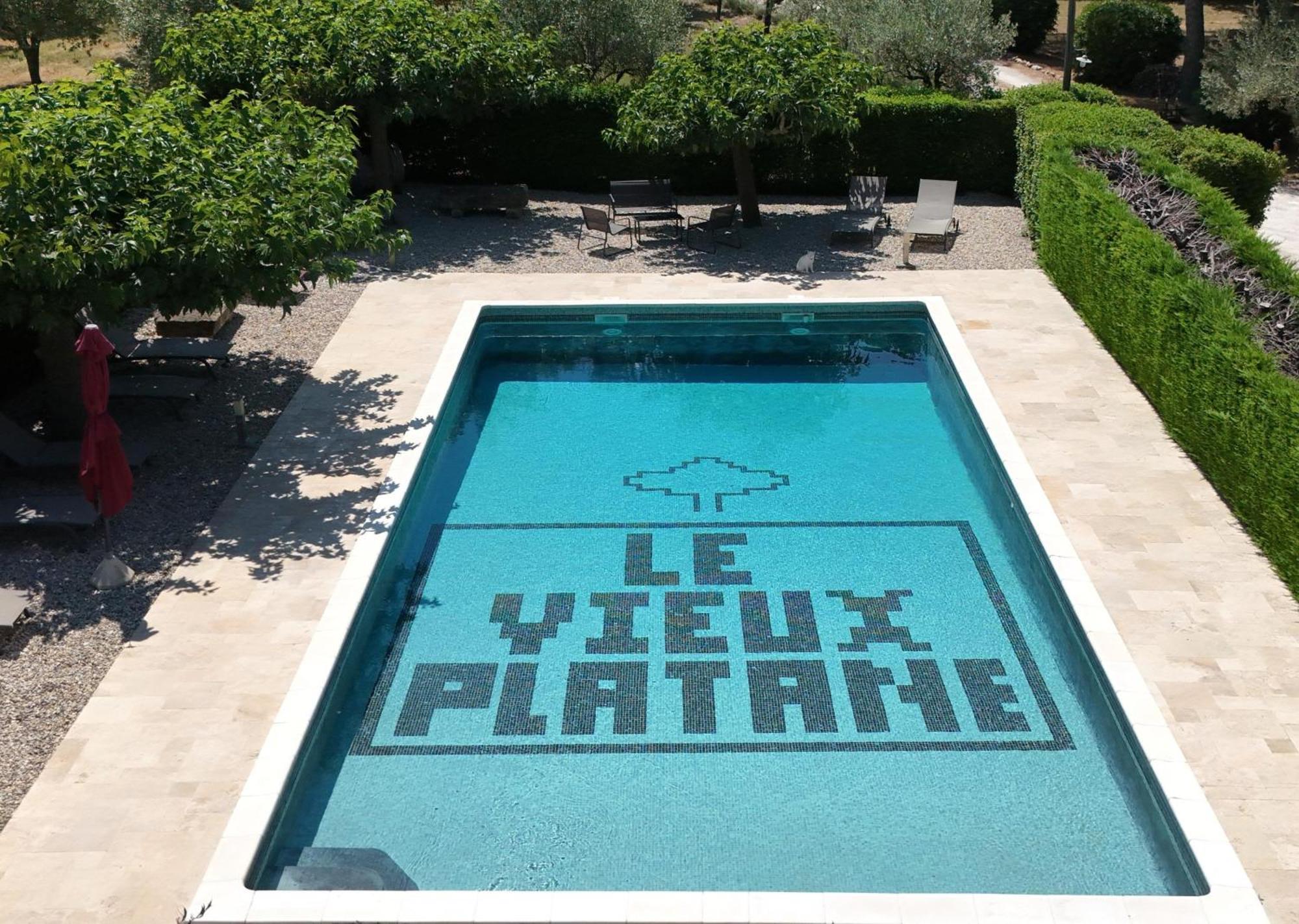 卡拉讷 Le Vieux Platane酒店 外观 照片